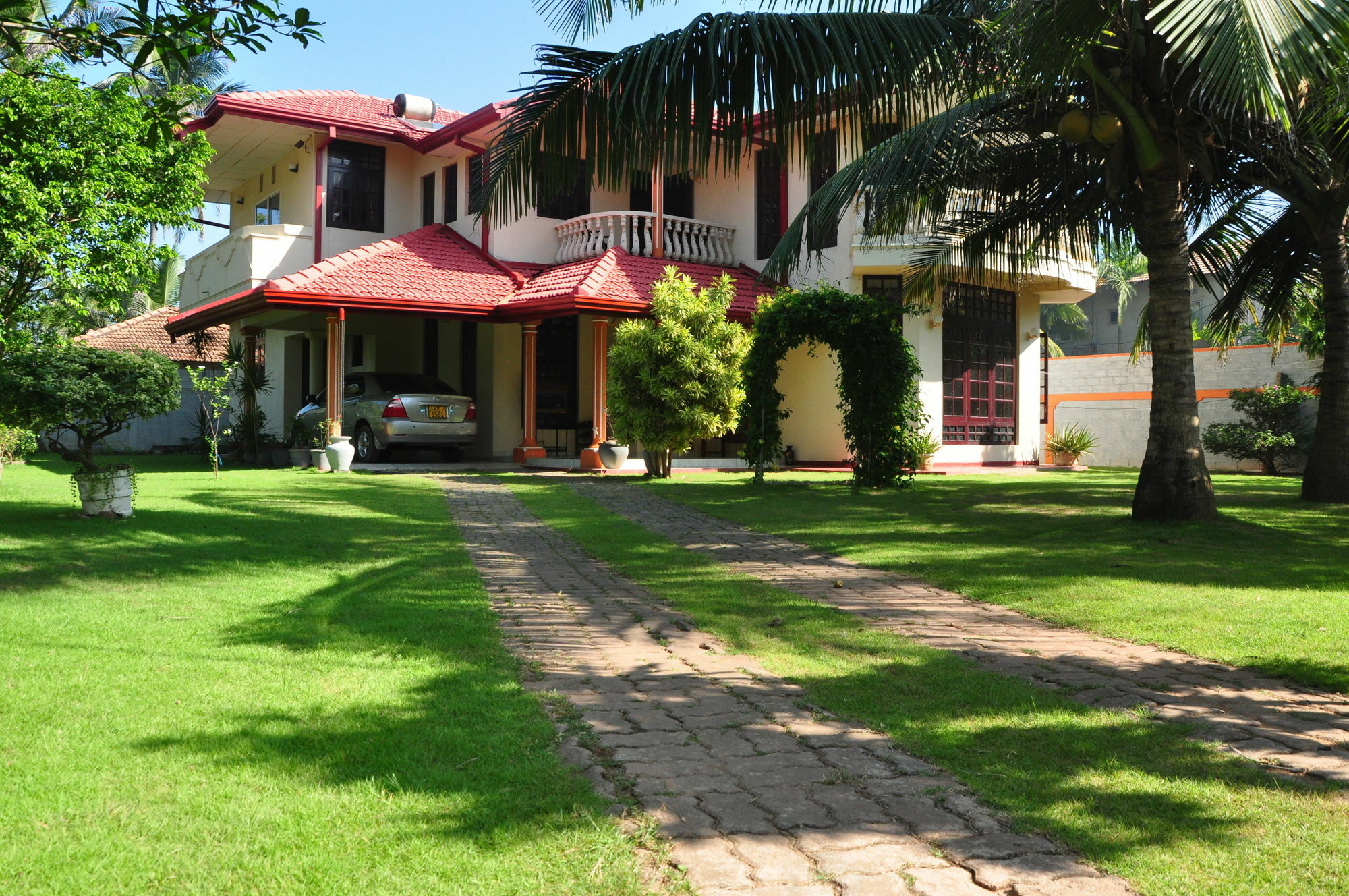 Sugandi Inn Kochchikade Exterior foto